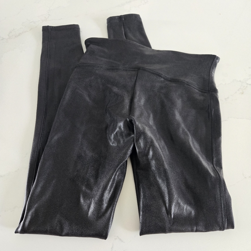 Spanx Faux Leather High Waisted Black Leggings Full Length Women's Size Small - Picture 6 of 6